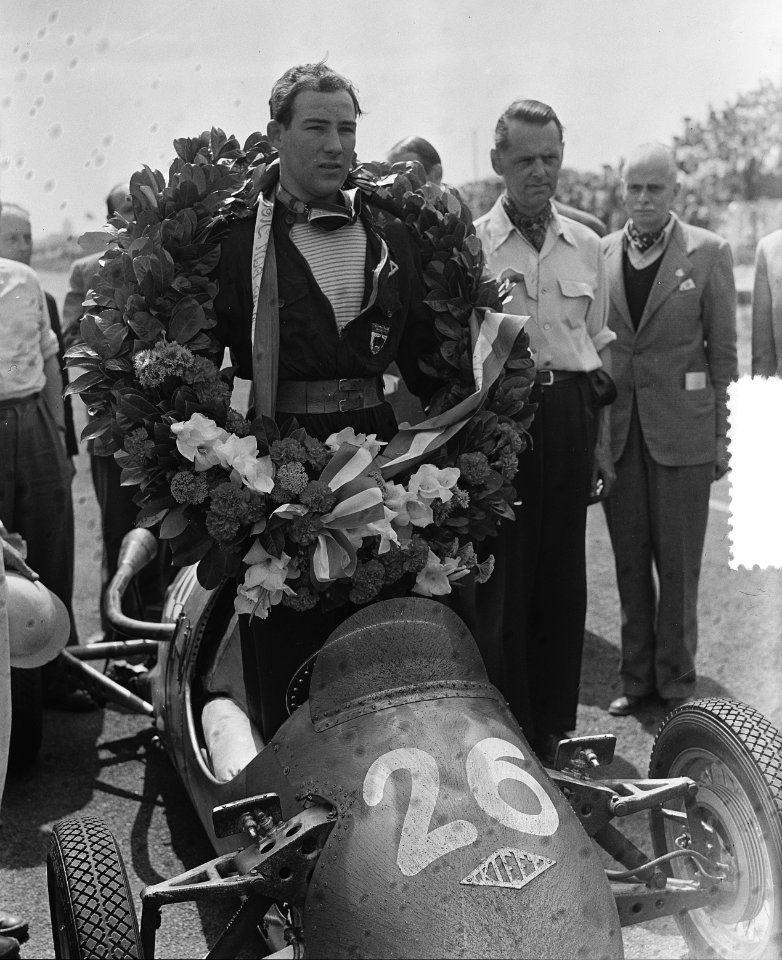 Stirling Moss (winnaar 500 cc ), Bestanddeelnr 904-6987