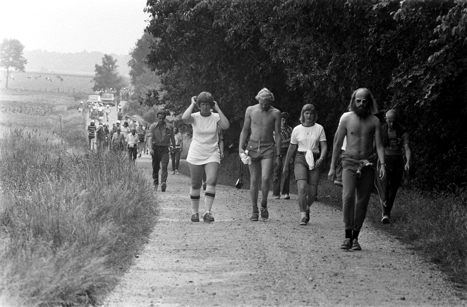 Stoet wandelaars, Bestanddeelnr 928-0371