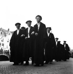 Stoet hoogleraren op het Rapenburg, Bestanddeelnr 900-7927