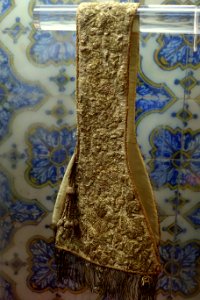 Stole, 18th century, cotton, metalized fiber - Mosteiro de Santa Cruz - Coimbra, Portugal - DSC09672