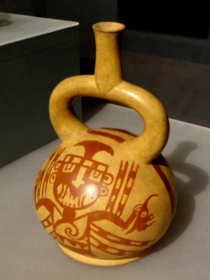 Stirrup-spout vessel, Moche Phase III - South American collection - Peabody Museum, Harvard University - DSC05712