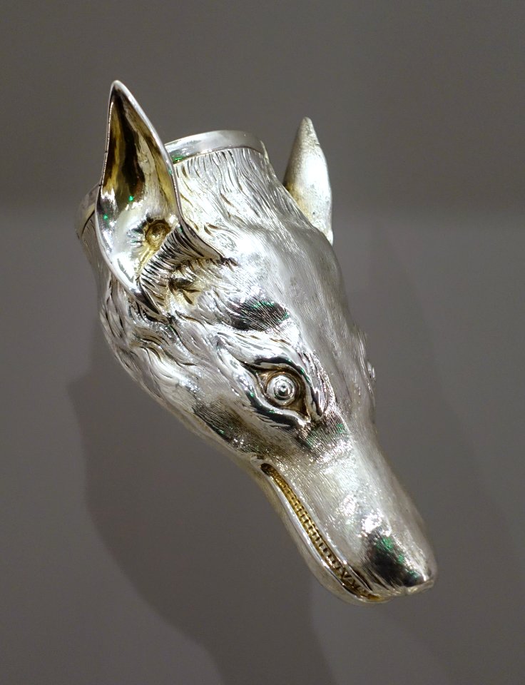 Stirrup Cup in the Form of a Fox, Thomas Pitts I, 1771, silver with gilt remnants - Fogg Art Museum, Harvard University - DSC01360