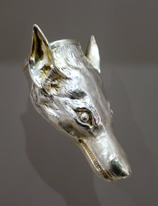 Stirrup Cup in the Form of a Fox, Thomas Pitts I, 1771, silver with gilt remnants - Fogg Art Museum, Harvard University - DSC01360
