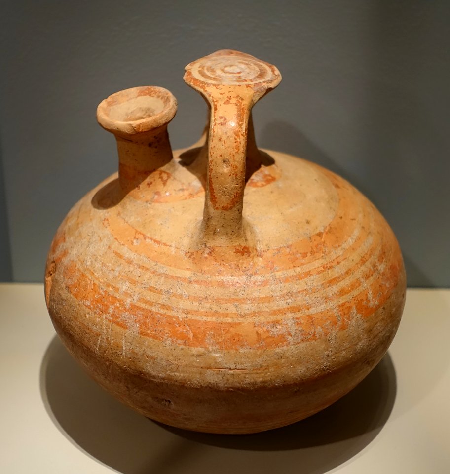 Stirrup jar, Greek, Mycenaean, Late Bronze Age, Late Helladic III, c. 1300-1200 BC, terracotta - Middlebury College Museum of Art - Middlebury, VT - DSC08014