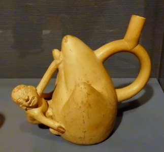 Stirrup spout vessel with prisoner suspended from a mountain, Peru, Moche III, north coast, c. 200 BC, earthenware with cream slip - Krannert Art Museum, UIUC - DSC06501