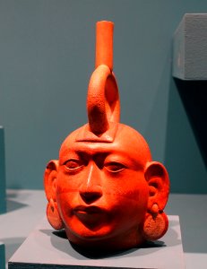 Stirrup spout bottle, Moche style, Peru, 100-800 AD, ceramic - Fowler Museum - University of California, Los Angeles - DSC02379