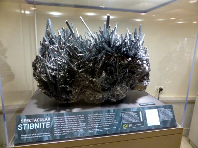 Stibnite-1