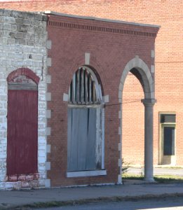 Stock Exchange Bank bldg (Fargo OK) from SE 1