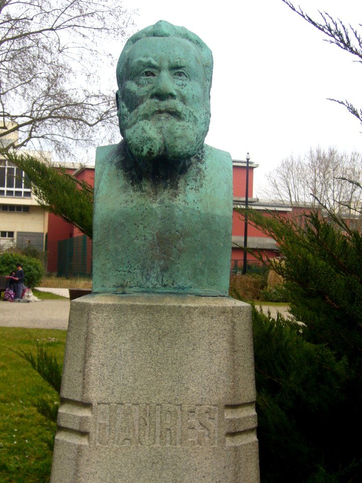Statue de Jean Jaurès-Courbevoie 02