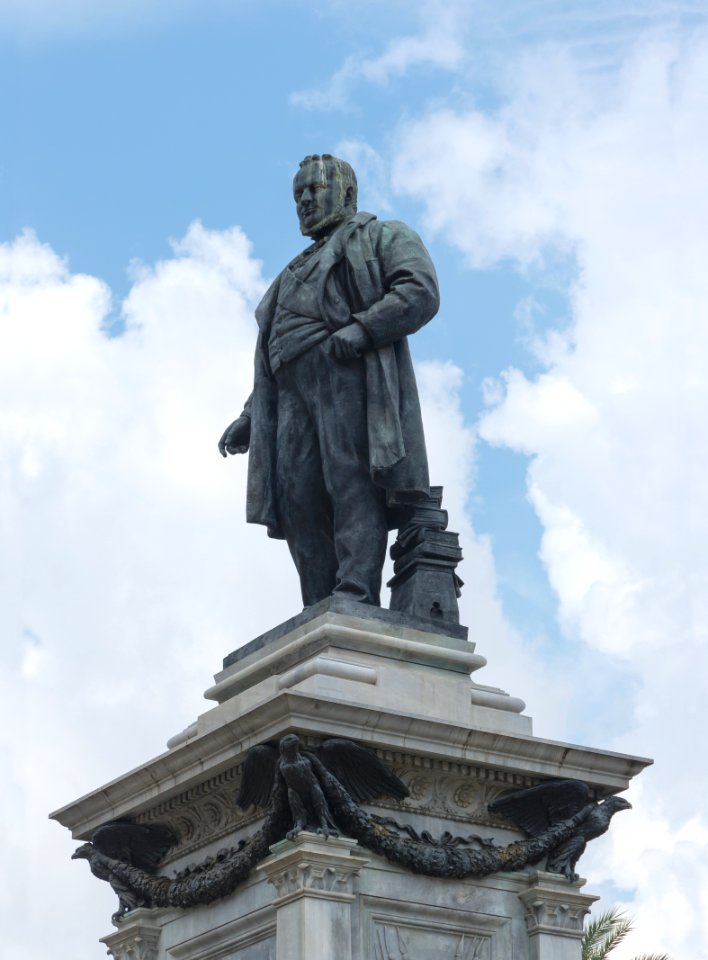 Statue Cavour front courthouse, Rome, Italy photo