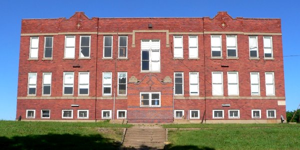 Steele City, Nebraska school from W 2