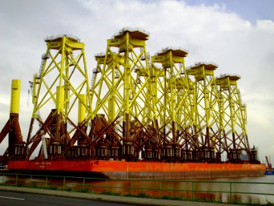 Steel jackets on a barge (1)