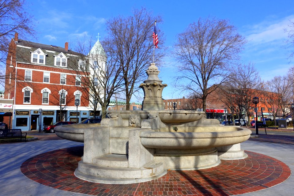 Stebbins Fountain, 1898 - Chelsea, Massachusetts - DSC09359