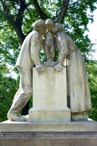 Statuary Group by Lucien Charles Edouard Alliot - Mariemont, Ohio - DSC03872