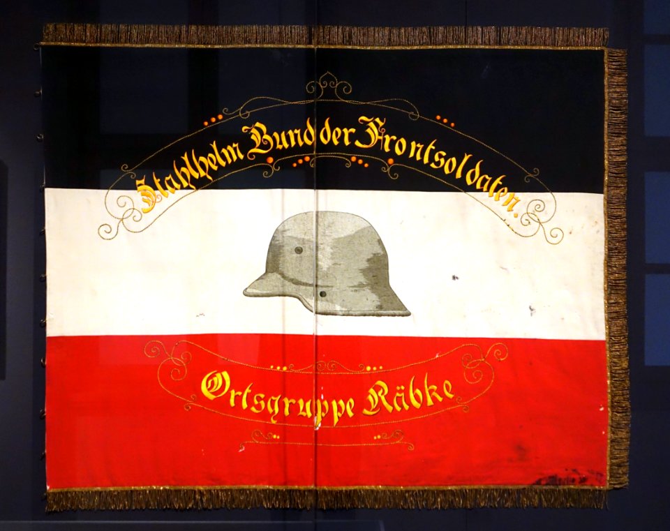 Steel helmet (Stahlhelm) banner, Räbke, Wolfenbüttel, c. 1930 AD - Braunschweigisches Landesmuseum - DSC04747