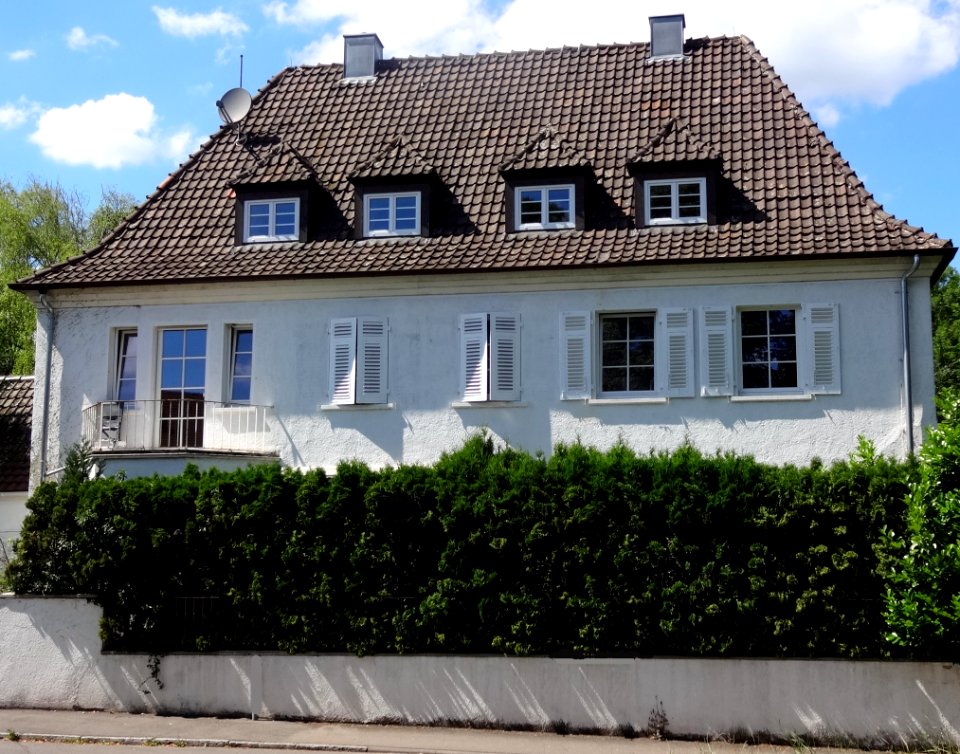 Stauffenbergstrasse27