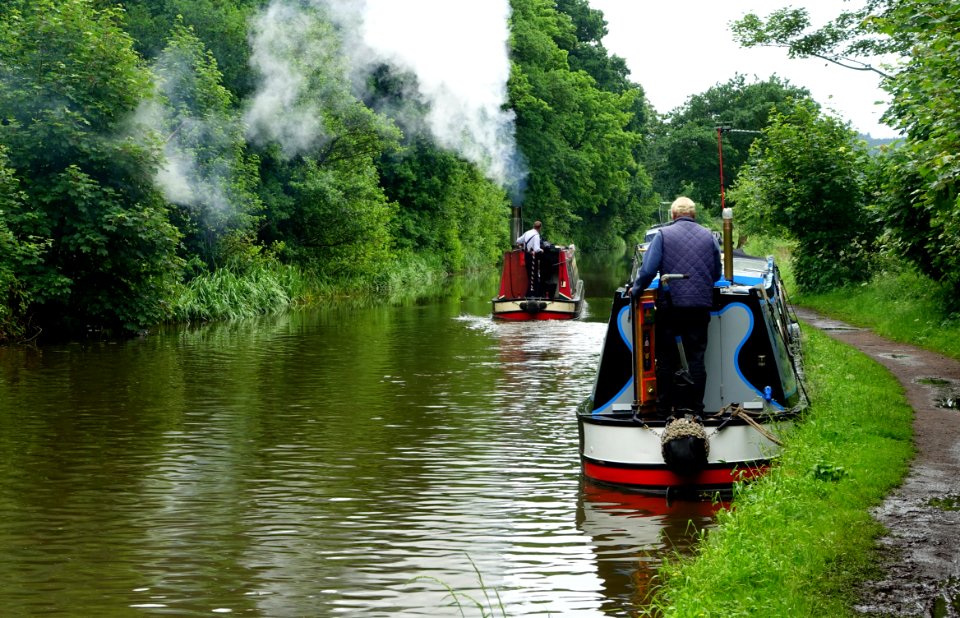 Steam-powered canal boat on the Trent and Mersey Canal - Great Haywood, Staffordshire, England - DSC09760