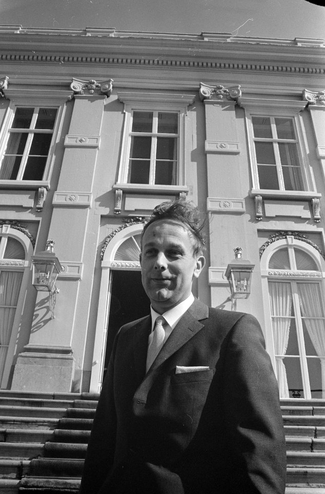 Steenkamp bij het verlaten van Huis ten Bosch, Bestanddeelnr 924-6718