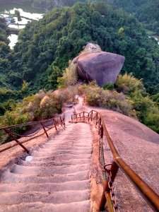 Steep steps near Ximeizhai 2