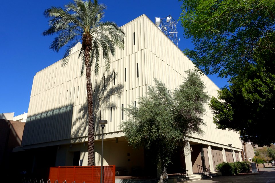 Stauffer Communication Arts Building - Arizona State University - Tempe, AZ - DSC05992
