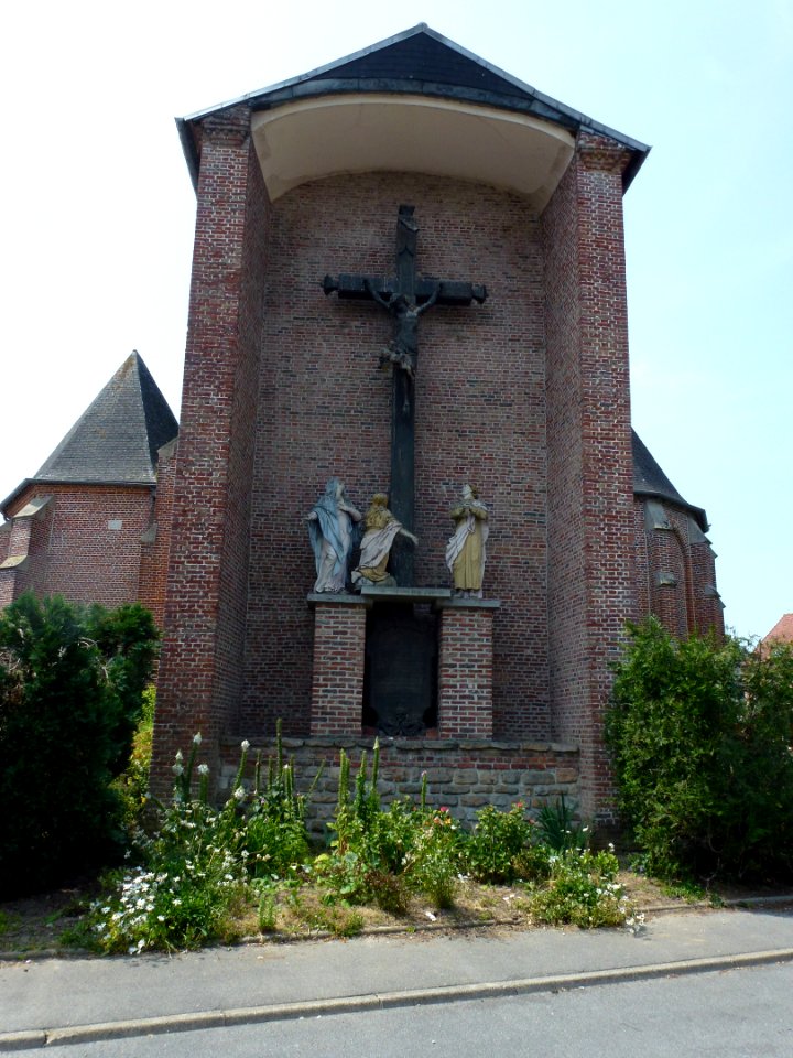 Steenbecque (Nord, Fr) église, calvaire au chevet