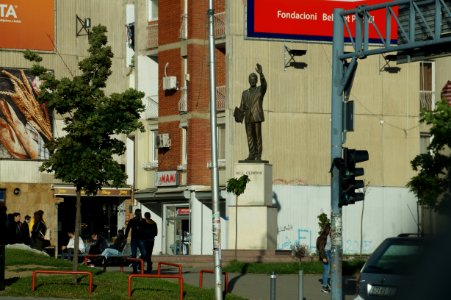 Statue of Bill Clinton in Prishtina (OSCAL19 trip)
