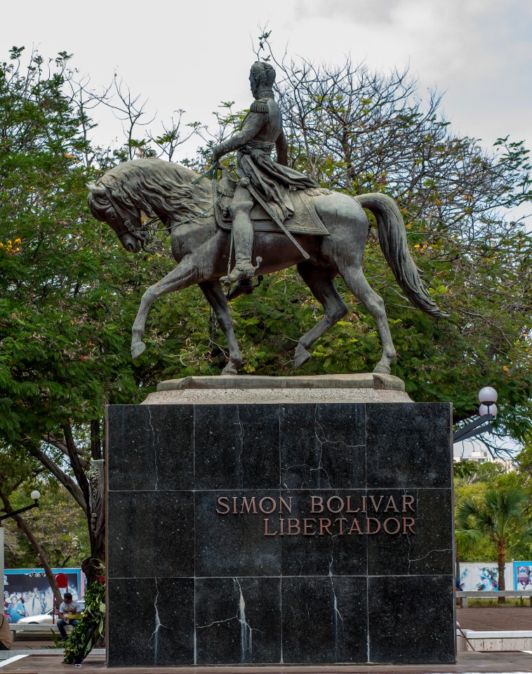 Statue of Bolivar, Bolivar Square in Maracaibo