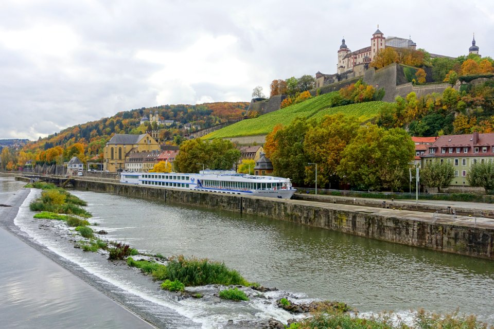 Staustufe Würzburg with Regina Rheni - Würzburg, Germany - DSC05214