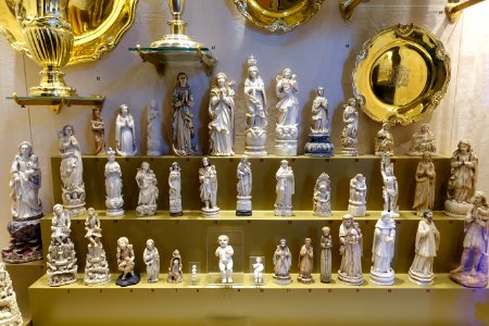 Statuettes, ivory - Vatican Museums - DSC00730