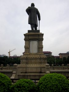Statue of Sun Yat-sen stands in front of the Sun Yat-sen Memorial Hall (Guangzhou), May 2, 2013 Picture1