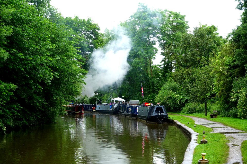 Steam-powered canal boat on the Trent and Mersey Canal - Great Haywood, Staffordshire, England - DSC09758