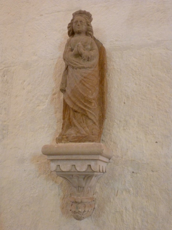 Statue Ste Vierge (Champ-le-Duc) 01