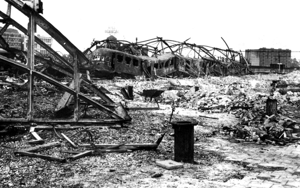 Station Rotterdam Maas na bombardement