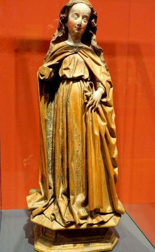 Statuette of a saint, perhaps Barbara, by the Meister der Strassburger Kartauserreliefs, Strassburg, 1450-1460, walnut - Hessisches Landesmuseum Darmstadt - Darmstadt, Germany - DSC01310