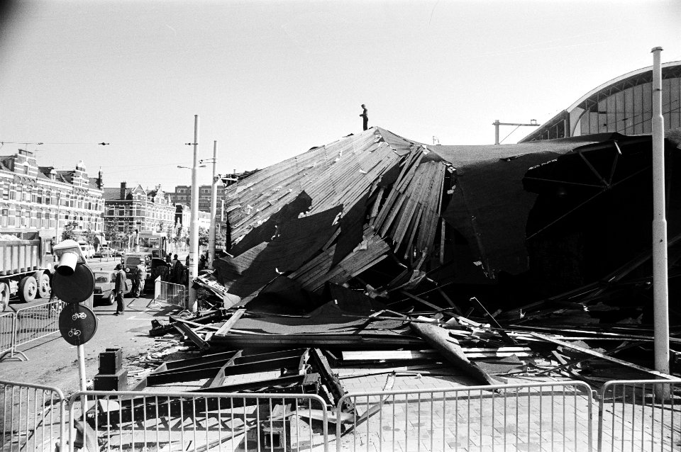 Stations, instortingen, verwoestingen, Bestanddeelnr 930-3975
