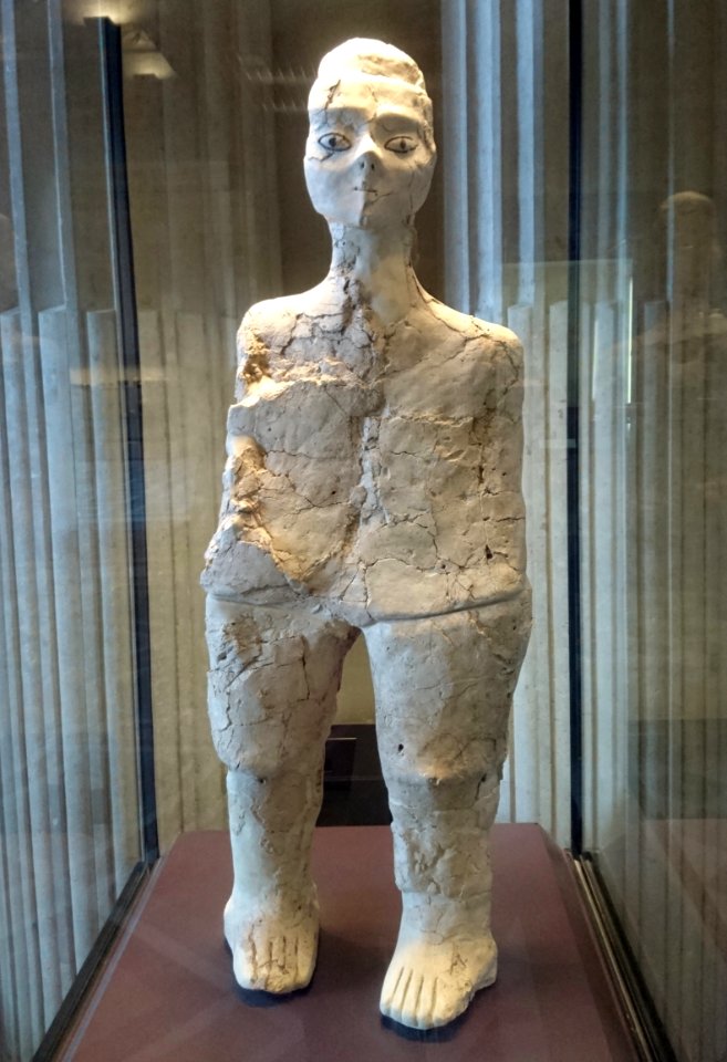 Statue de forme humaine – site d'Aïn Ghazal – Musée du Louvre, DAO 96 – Q27860288