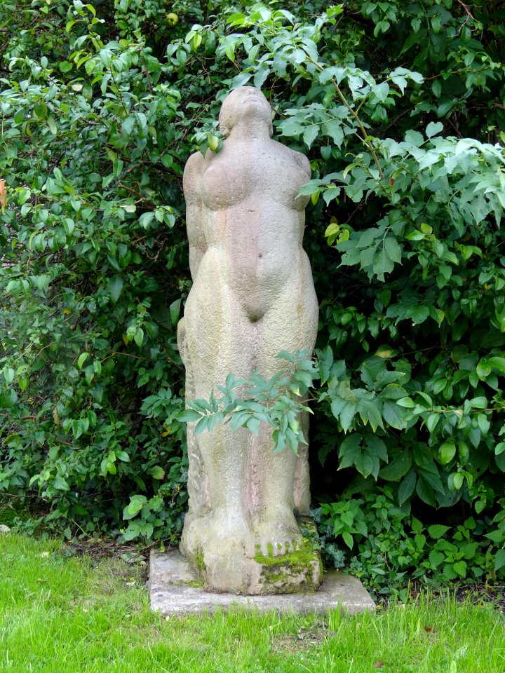 Statue im Landratsamt in Arnstadt