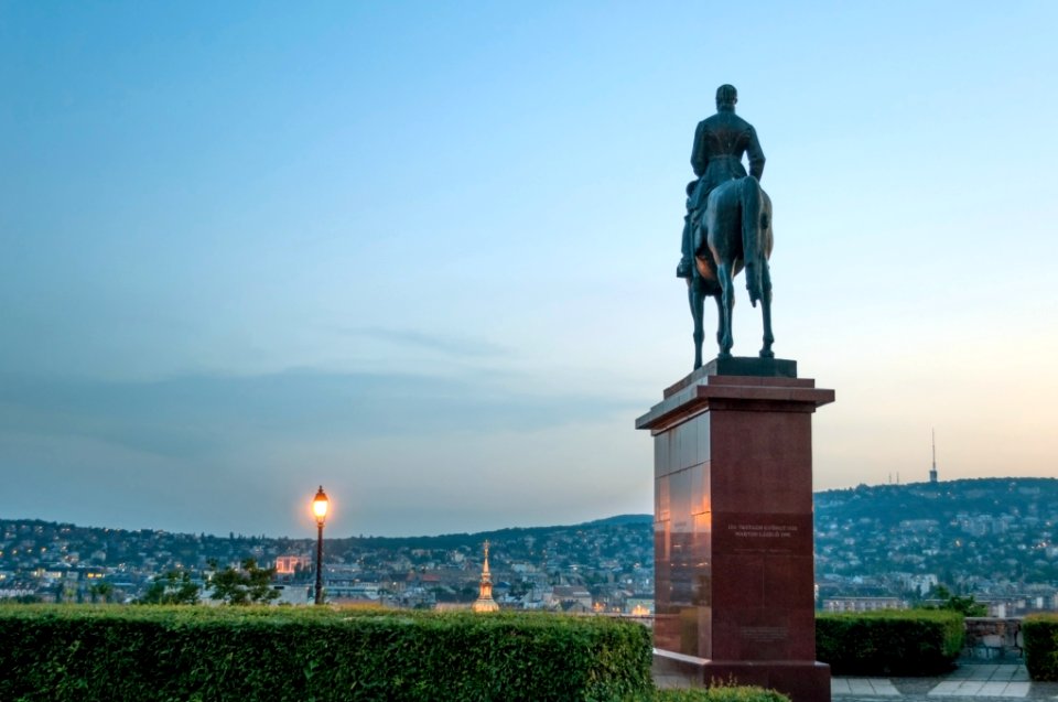 Statue of Artúr Görgey in Budapest District I