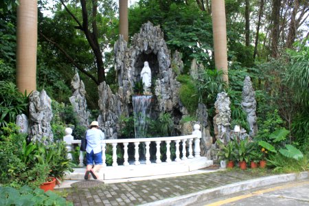 Statue of Virgin Mary at Shenzhen St. Anthony's Catholic Church1