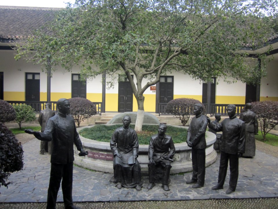 Statues of Mao and his teachers, the Site of Hunan First Normal University