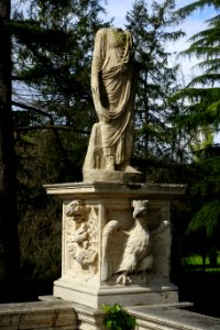 Statue 2 outside Galleria Borghese - Rome, Italy - DSC04572