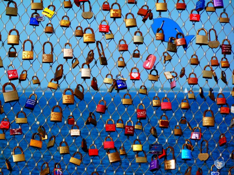 Love symbol padlock love oath