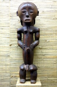 Statue of an ancestor - Pangwe, Cameroon-Gabon - Royal Museum for Central Africa - DSC07171