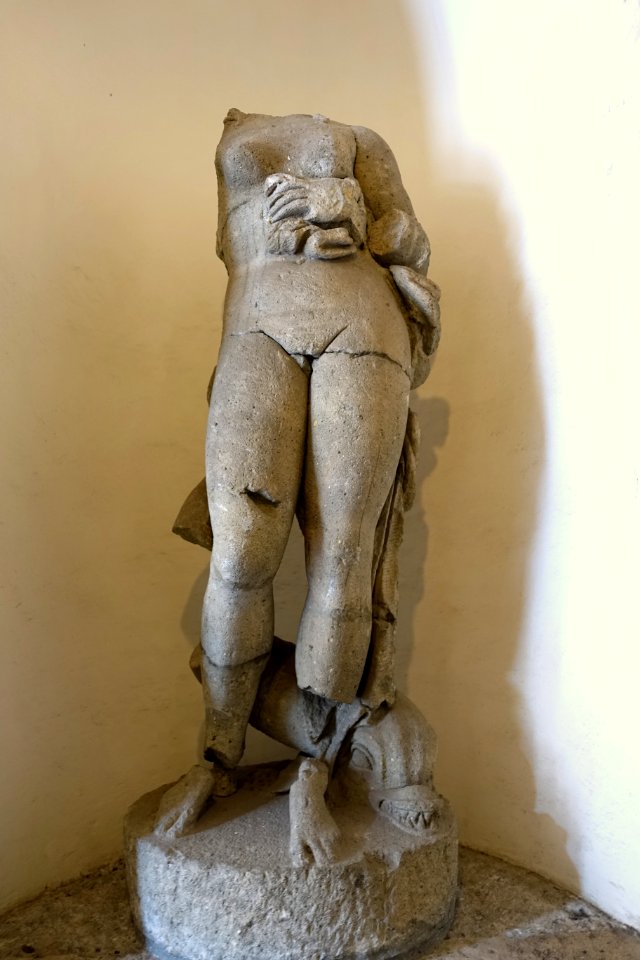 Statue - Villa d'Este - Tivoli, Italy - DSC04200