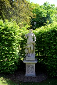 Statue depicting Summer, Belvoir Castle