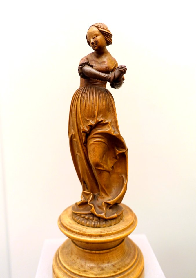 Statuette of a Woman, Regensburg, early 1500s, pear wood - Bode-Museum - DSC03278