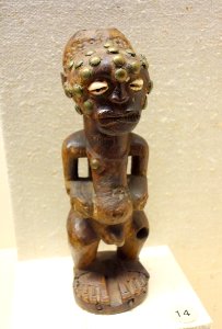Statuette, probably nkishi - Songye - Royal Museum for Central Africa - DSC06426