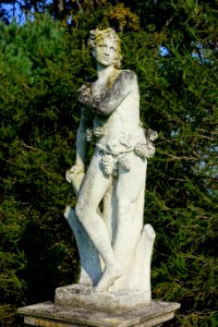 Statue 03 - Grand Allée - Castle Hill on the Crane Estate - Ipswich, Massachusetts, USA - DSC06373