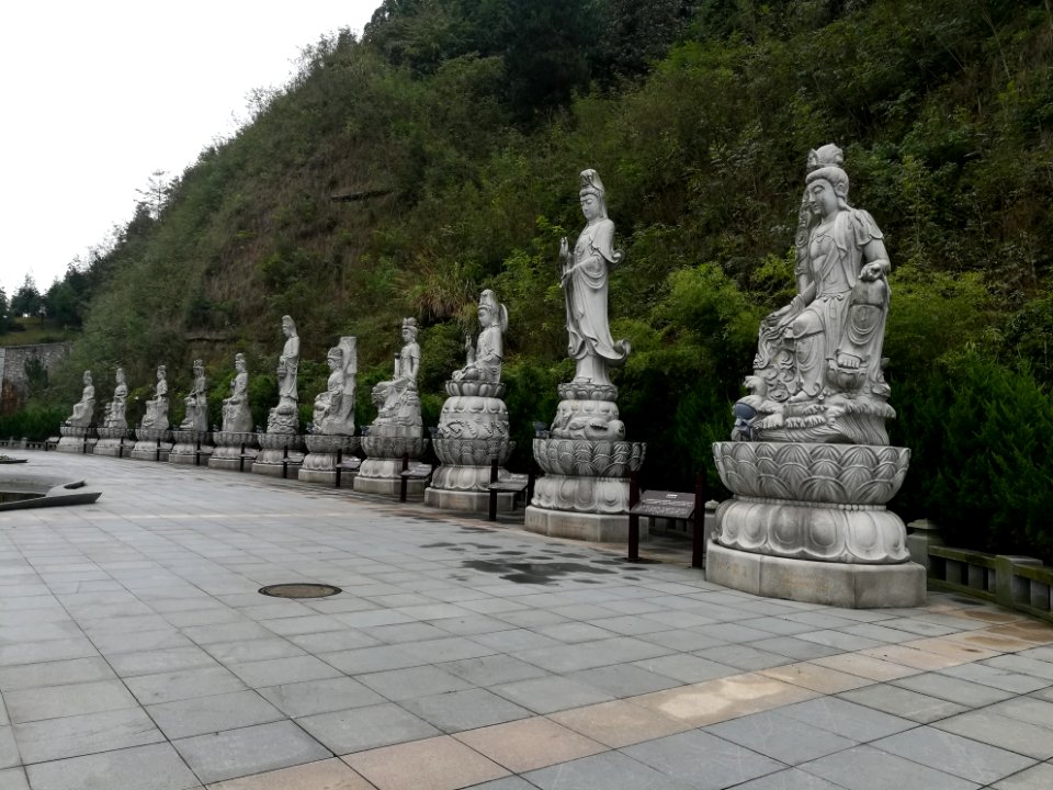 Statues of Guanyin in Miyin Temple, picture24