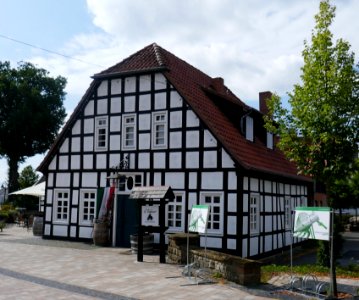 Steinhagen - Kirchplatz 22 - Alte Schmiede